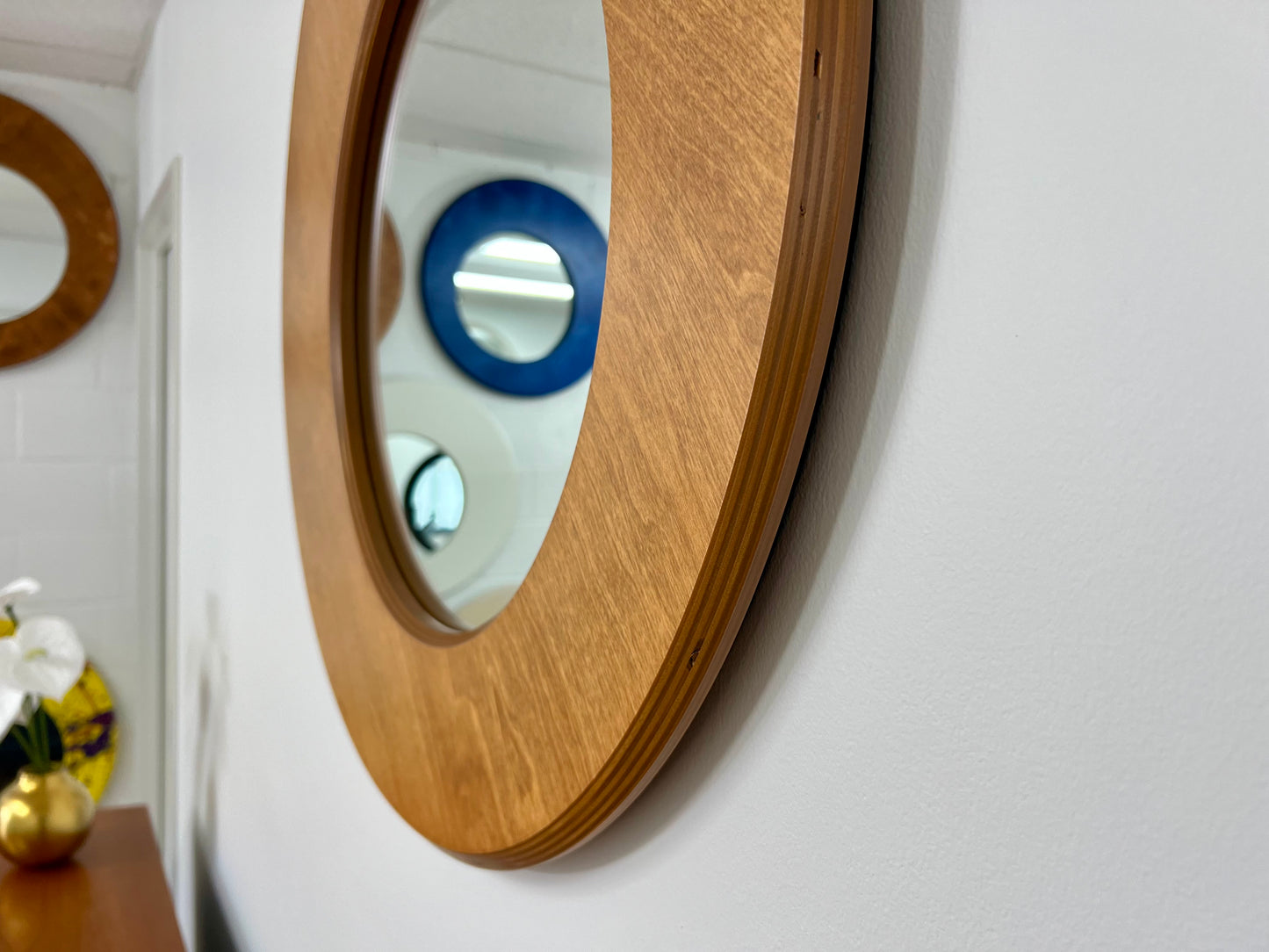 BUTTERSCOTCH — 30” Asymmetrical Round Mirror