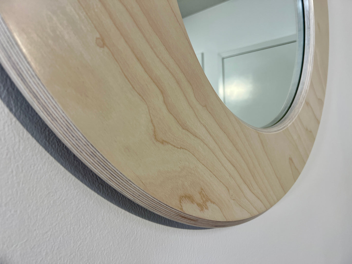 FROST — 30” Asymmetrical Round Mirror