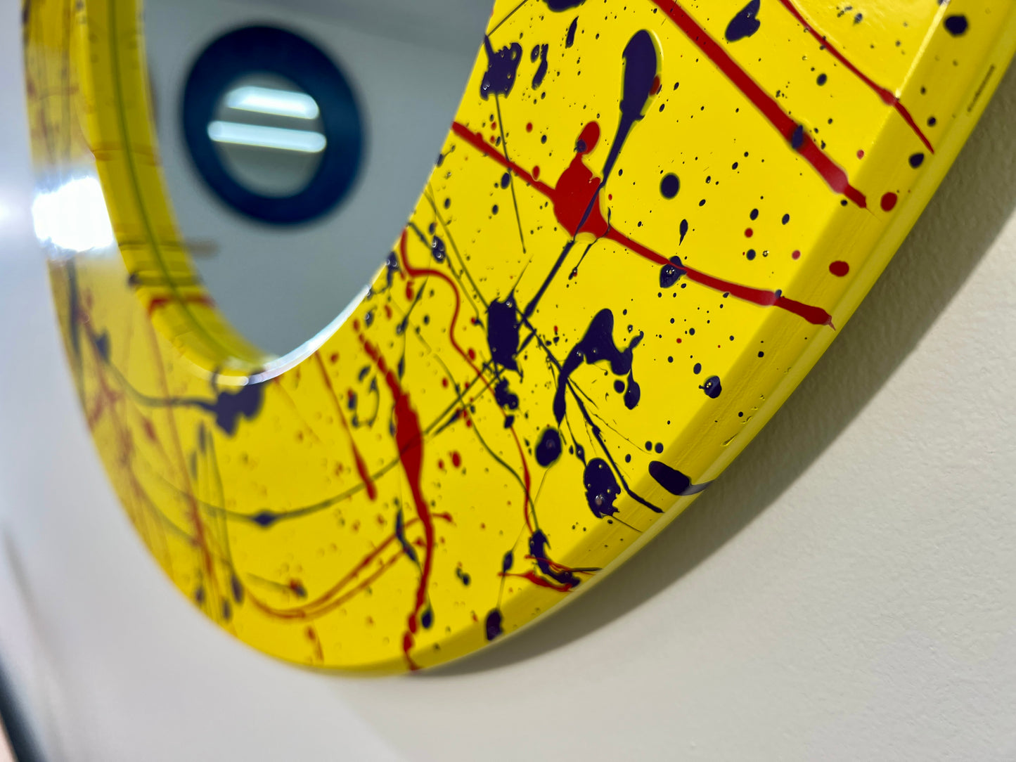 IGNITE — 30” Asymmetrical Round Mirror