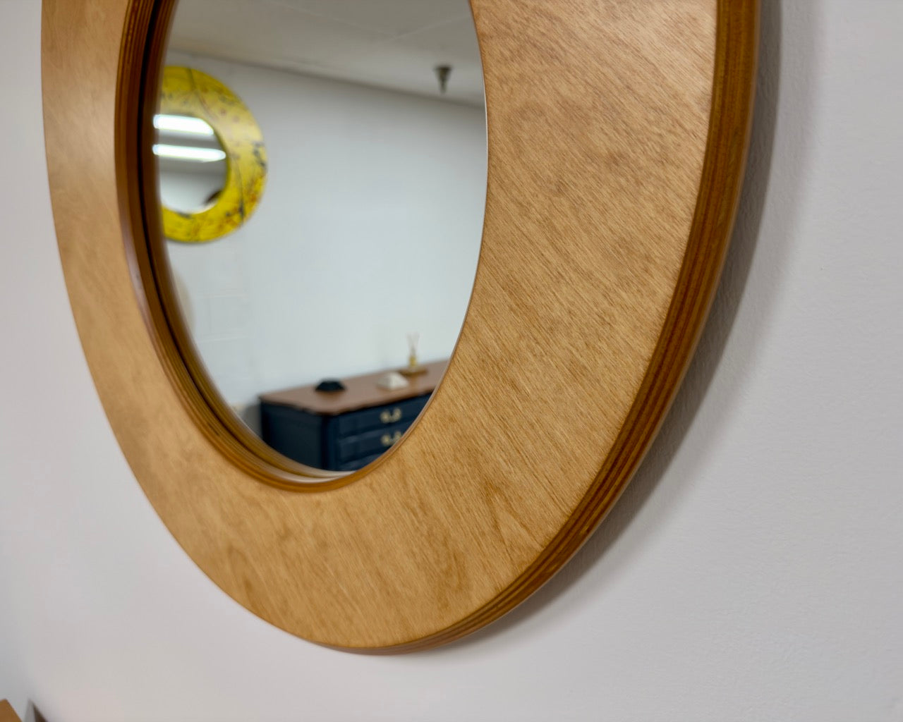 GOLDEN WHEAT — 30” Asymmetrical Round Mirror